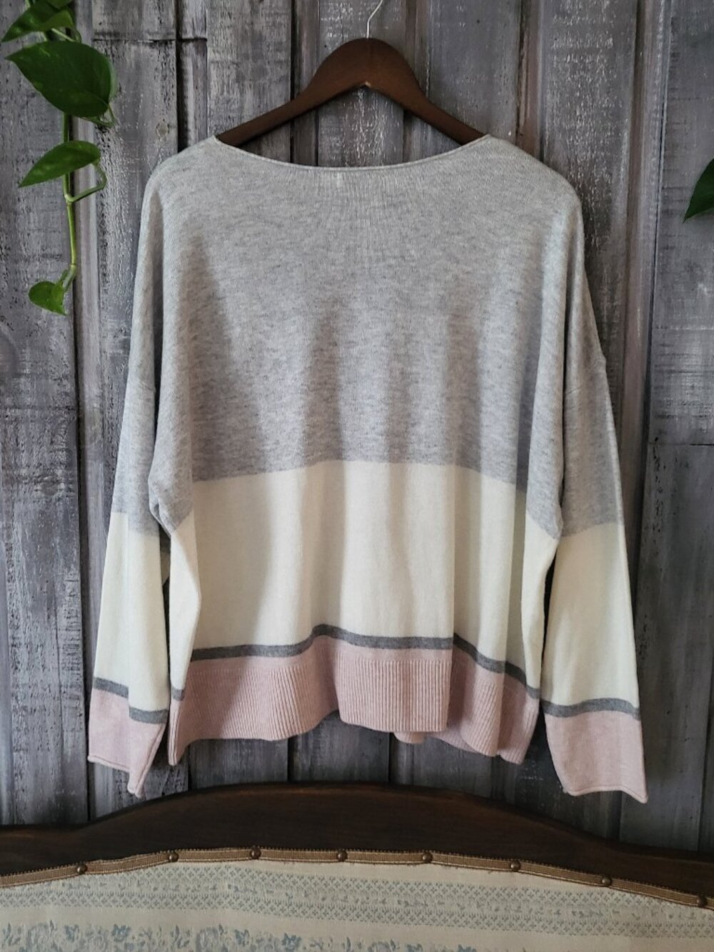 Cashmere Blend Colorblock V-Neck Cardigan Grey Cream 2X - Picture 4 of 8